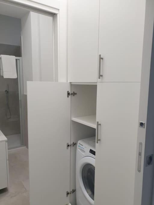 דירות ליסונה Dimora Di Privacy Fronte Parco E Ospedale Di Monza מראה חיצוני תמונה